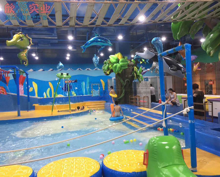 小型室內水上樂園定制案例