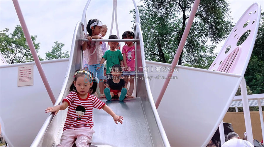 如何判斷兒童游樂(lè)設(shè)備不銹鋼滑梯的質(zhì)量好壞?-1342