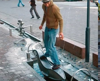 海豚腳踏吸水噴水游樂設備