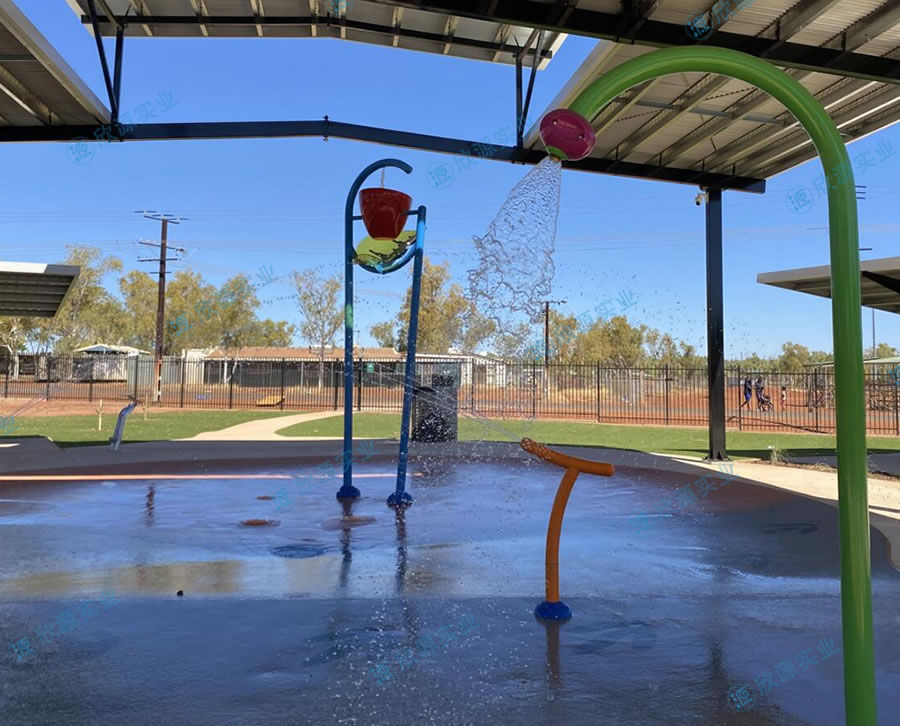 倒水桶戲水設(shè)備