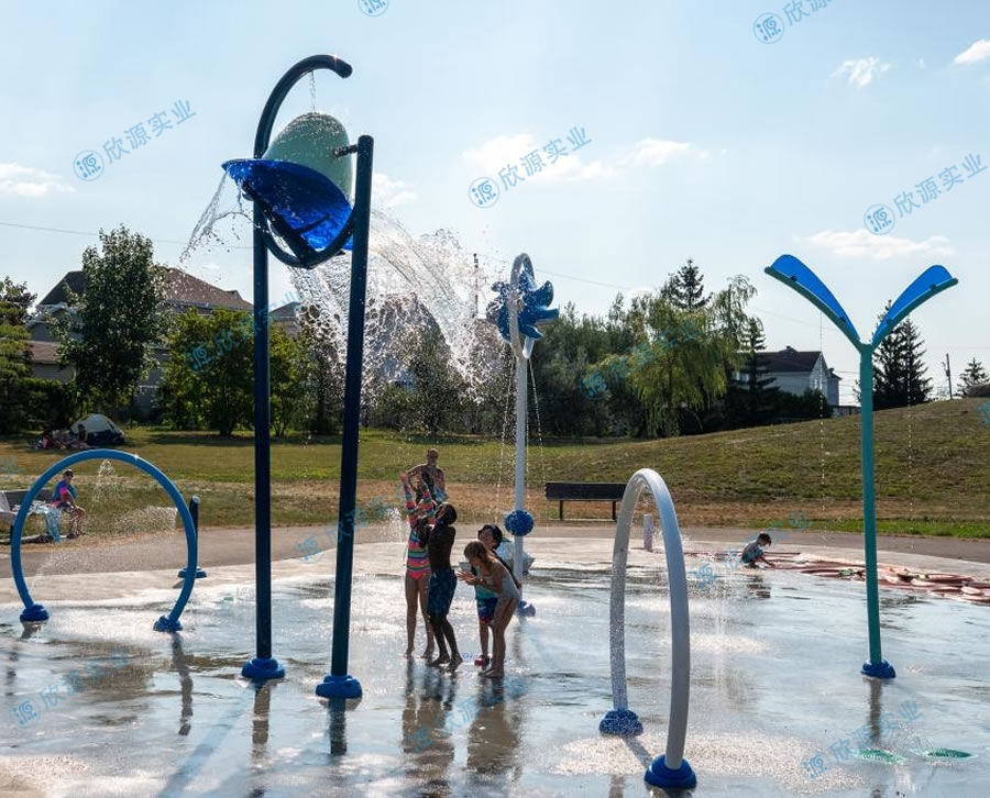 倒水桶戲水設(shè)備