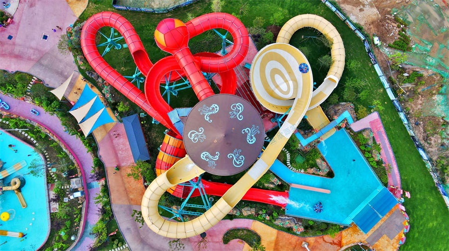 衛(wèi)星軌跡水上滑道