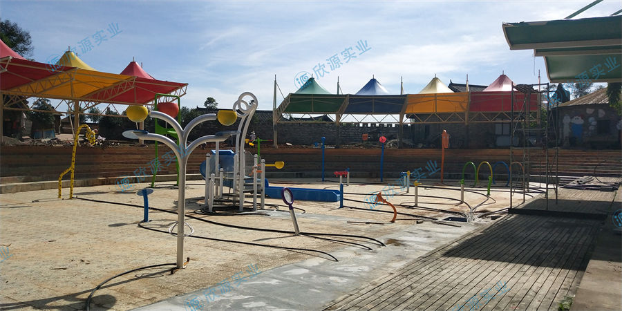 豪華版旋轉(zhuǎn)倒水桶戲水游樂(lè)設(shè)備