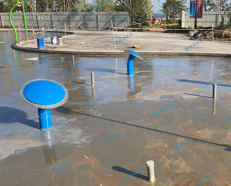 UFO飛船戲水游樂設(shè)備定制