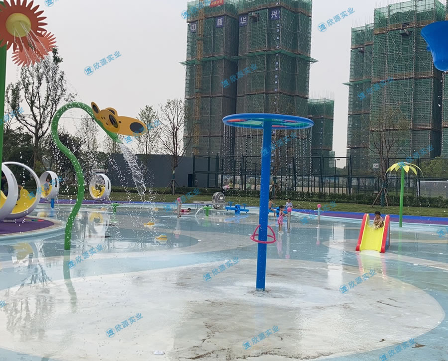 旋轉瀑布先生小品設備