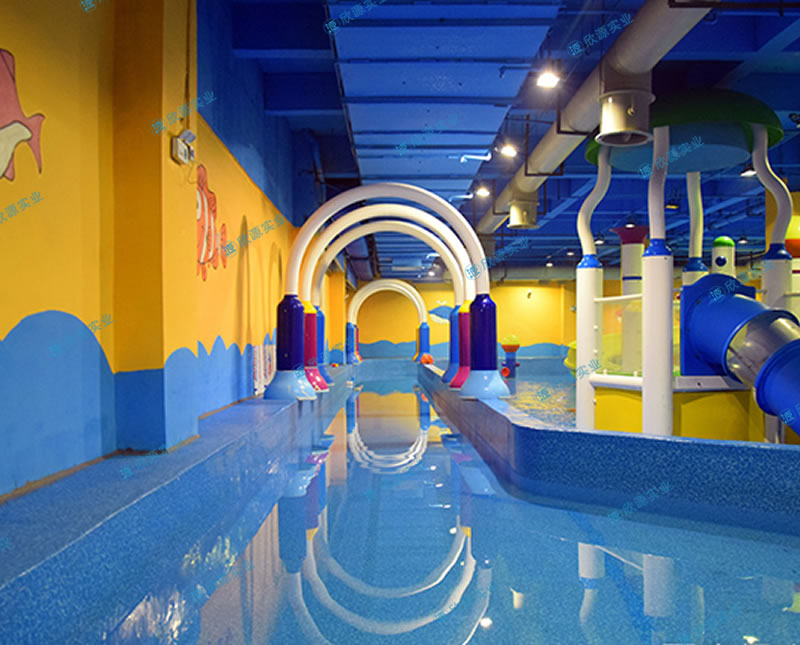 室內水上樂園環流河
