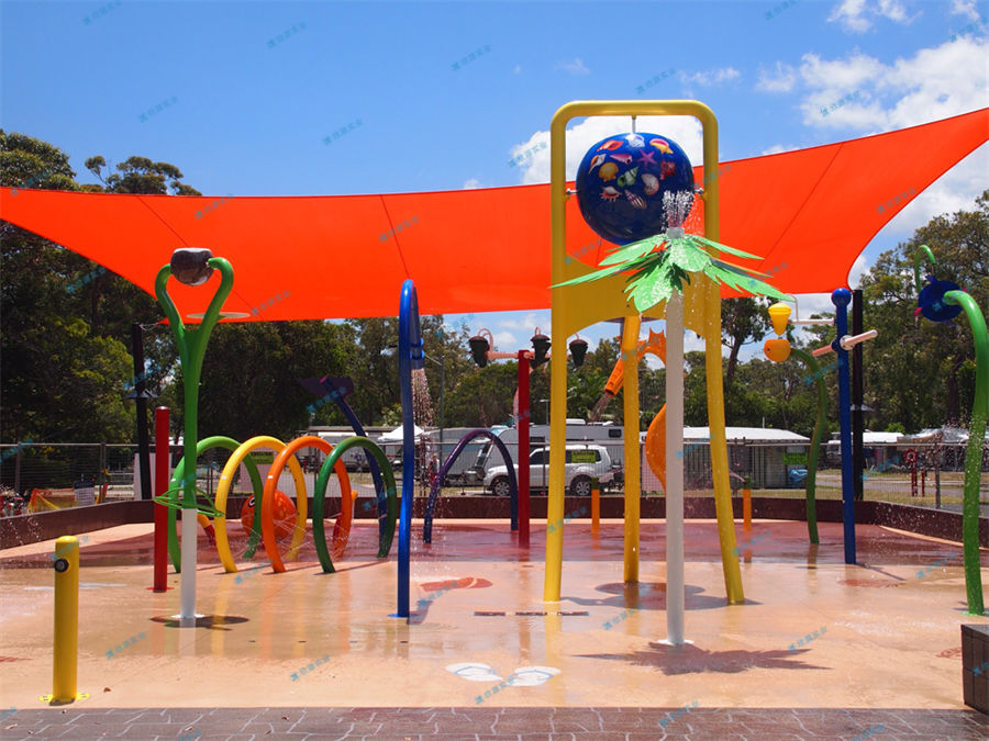 水上游樂設施廠家推薦的4條設計建議-7694