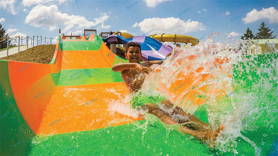 水上游樂設備水滑道漂流的優勢-7796