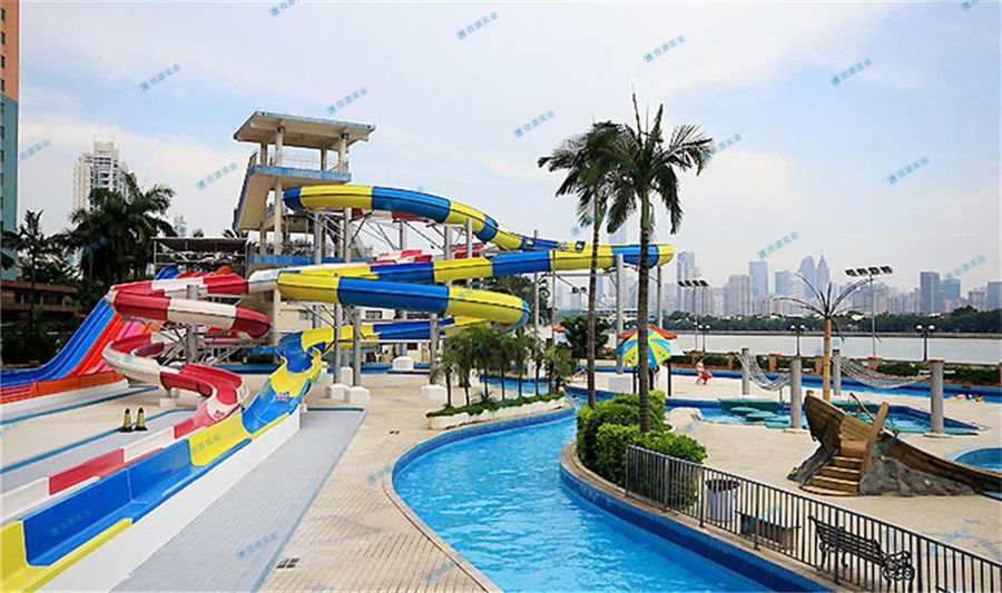 人工造浪設(shè)備對于一個水上樂園而言是非常重要的