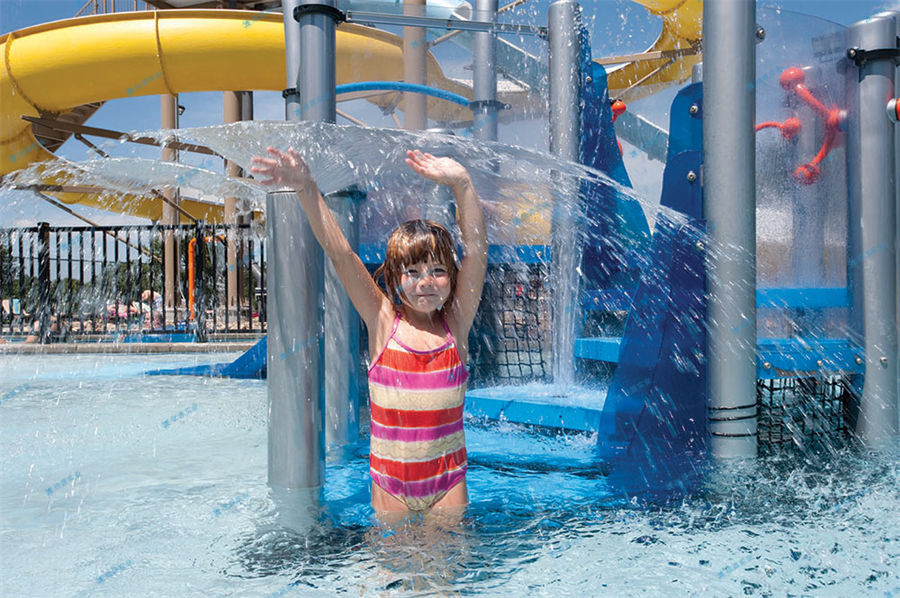 【移動(dòng)水上樂園設(shè)備】想了解網(wǎng)紅橋設(shè)備就看這里