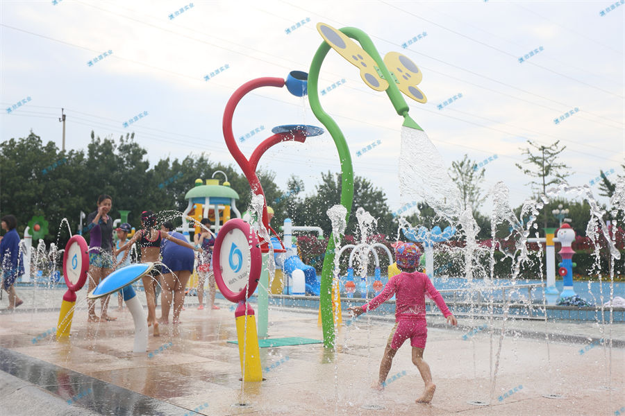 建造兒童室內(nèi)水上樂園前期，對設(shè)備及場地有哪些注意事項？-7588