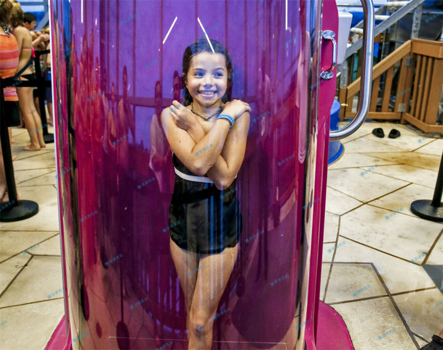 水上游樂設施廠家推薦的4條設計建議-7671