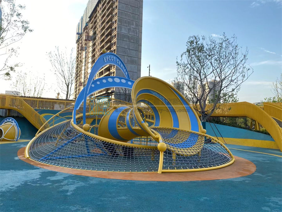 戶外異形攀爬網(wǎng)游樂設(shè)備定制
